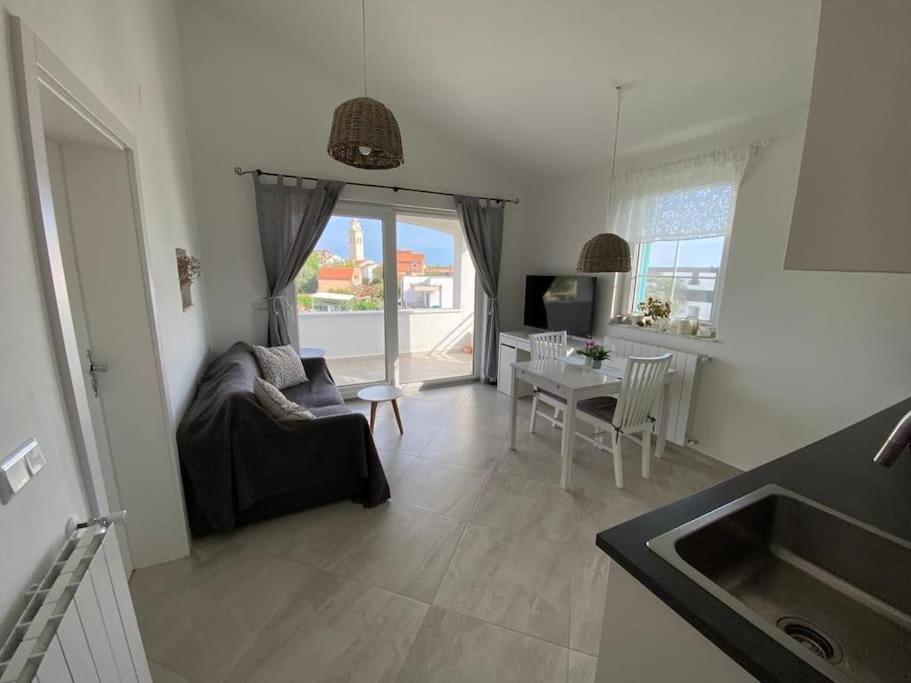 Apartment Laurus Premantura Bagian luar foto